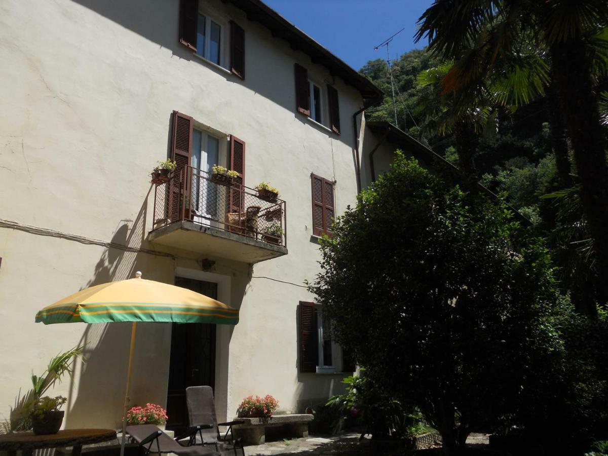 Casa Teresina - Corenno Plinio Lago Di Como Apartment Dervio Bagian luar foto